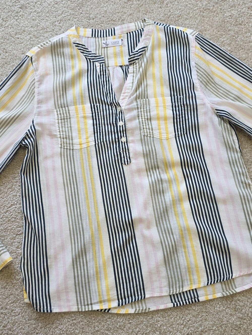 Carve Designs Ladies Dylan Gauze Shirt Relaxed Henley Blouse Size Small - Picture 3 of 13